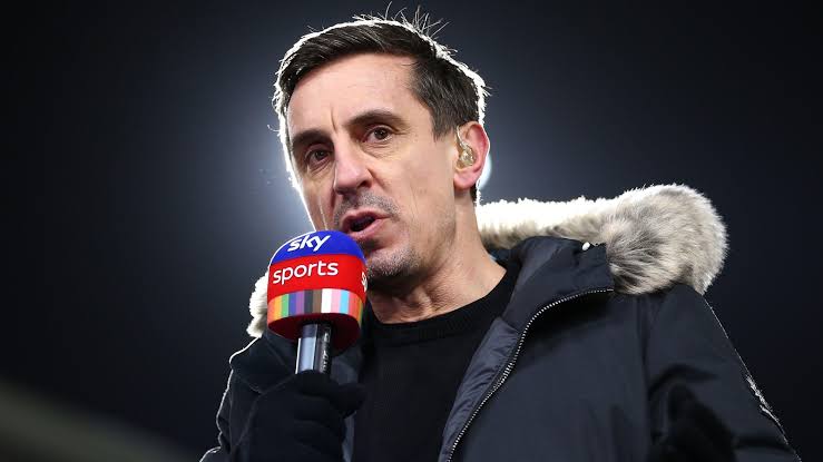 “I SAY”: Gary Neville predicts what the result will be when Tottenham play Liverpool this weekend