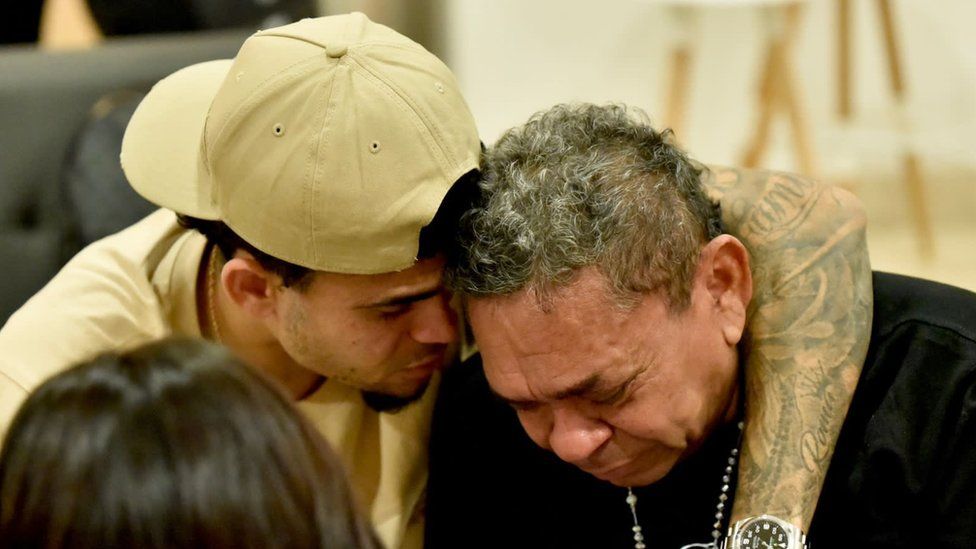 Luis Díaz and father reunited for first time after father’s release