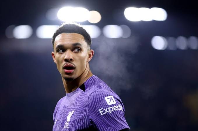 Trent Alexander-Arnold Out For ‘Probably Three Weeks’ After Scan On Knee Injury