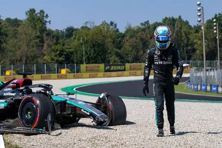 Kimi Antonelli set to speak with Mercedes after smashing up George Russell’s car at Monza