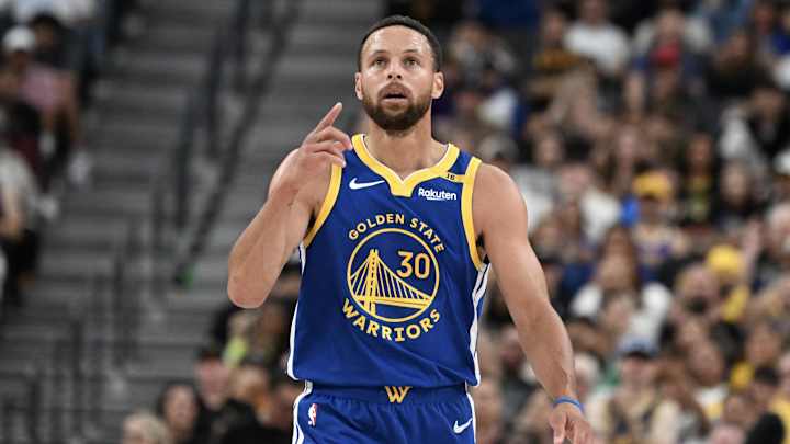 BREAKING: Stephen Curry Suffers Ankle Injury in Warriors defeat vs Clippers