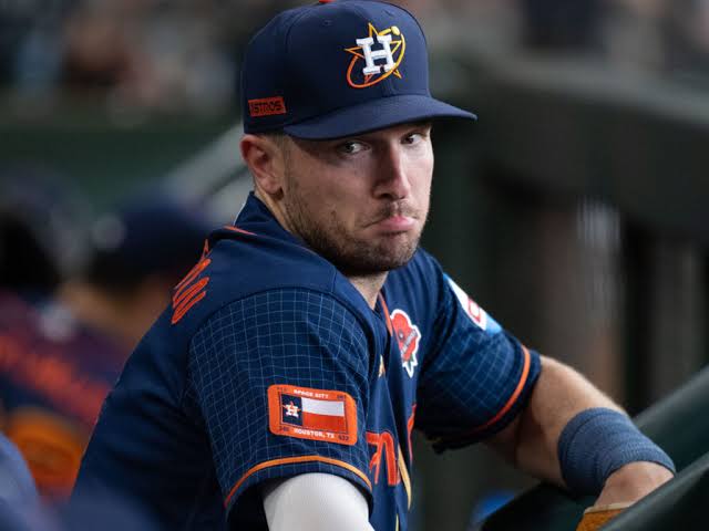 YANKEES SKEPTICAL OF BREGMAN FIT: Insiders Weigh In on Potential Signing Amid MLB Contract Rumors