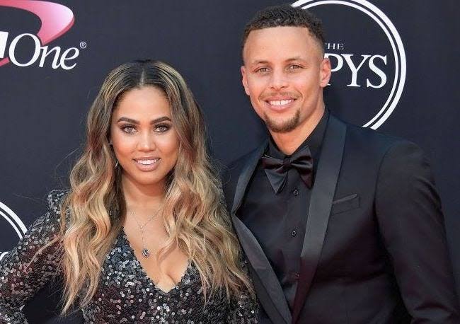 Stephen Curry Shares Ayesha’s Beautiful New Year’s Message